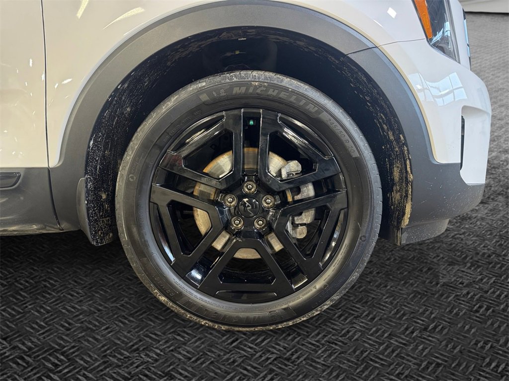 Used 2025 Kia Telluride SX Prestige X-Line image 11