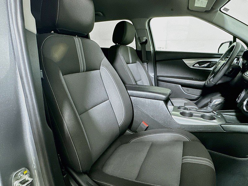 Used 2025 Chevrolet Blazer LT FWD image 27