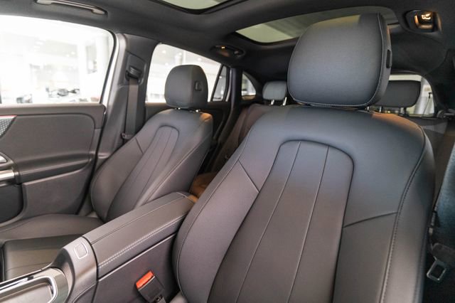New 2026 Mercedes-Benz GLA 250 4MATIC image 5