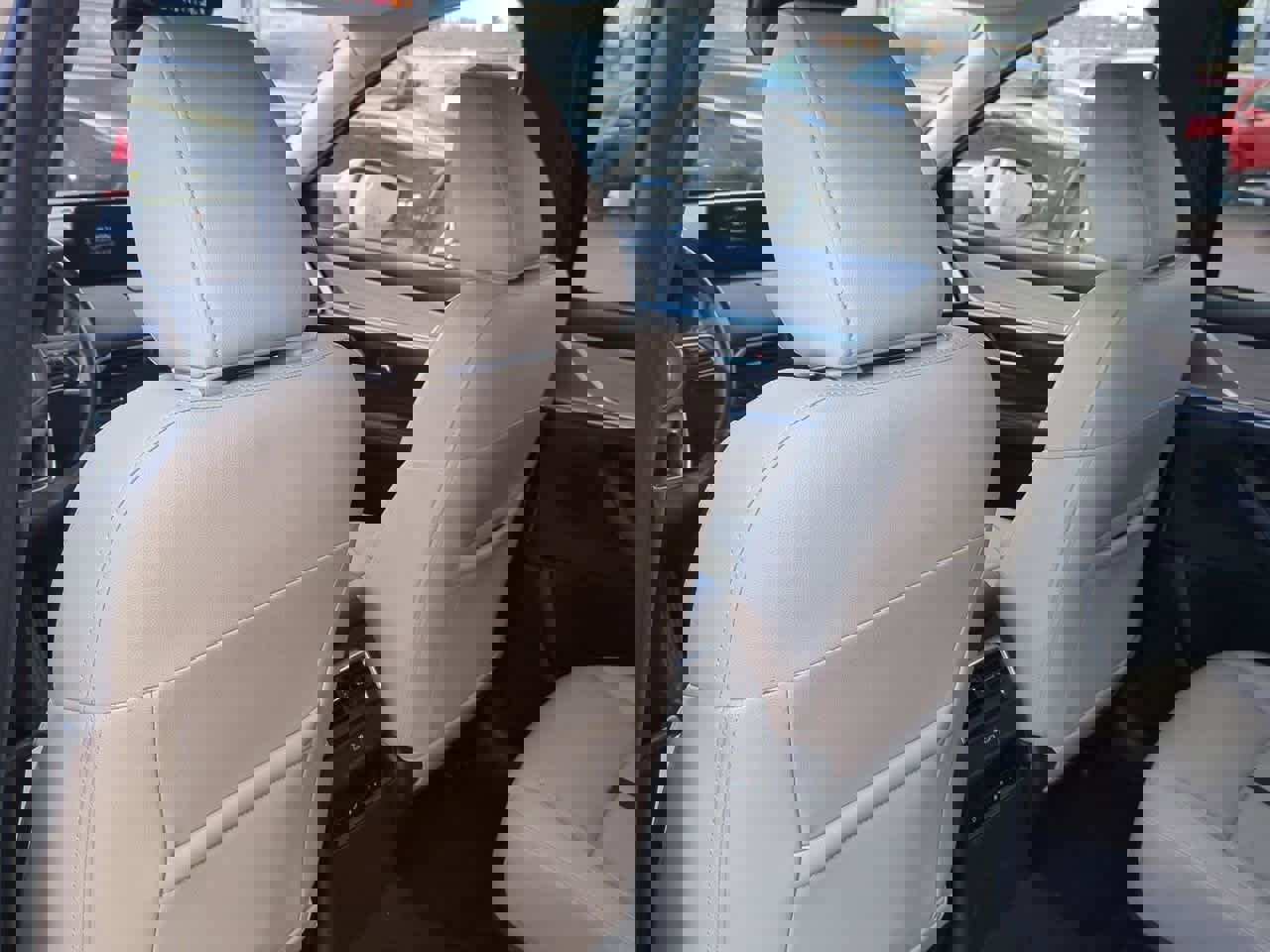 Used 2024 MAZDA CX-90 Plug-In Hybrid w/ Preferred image 17