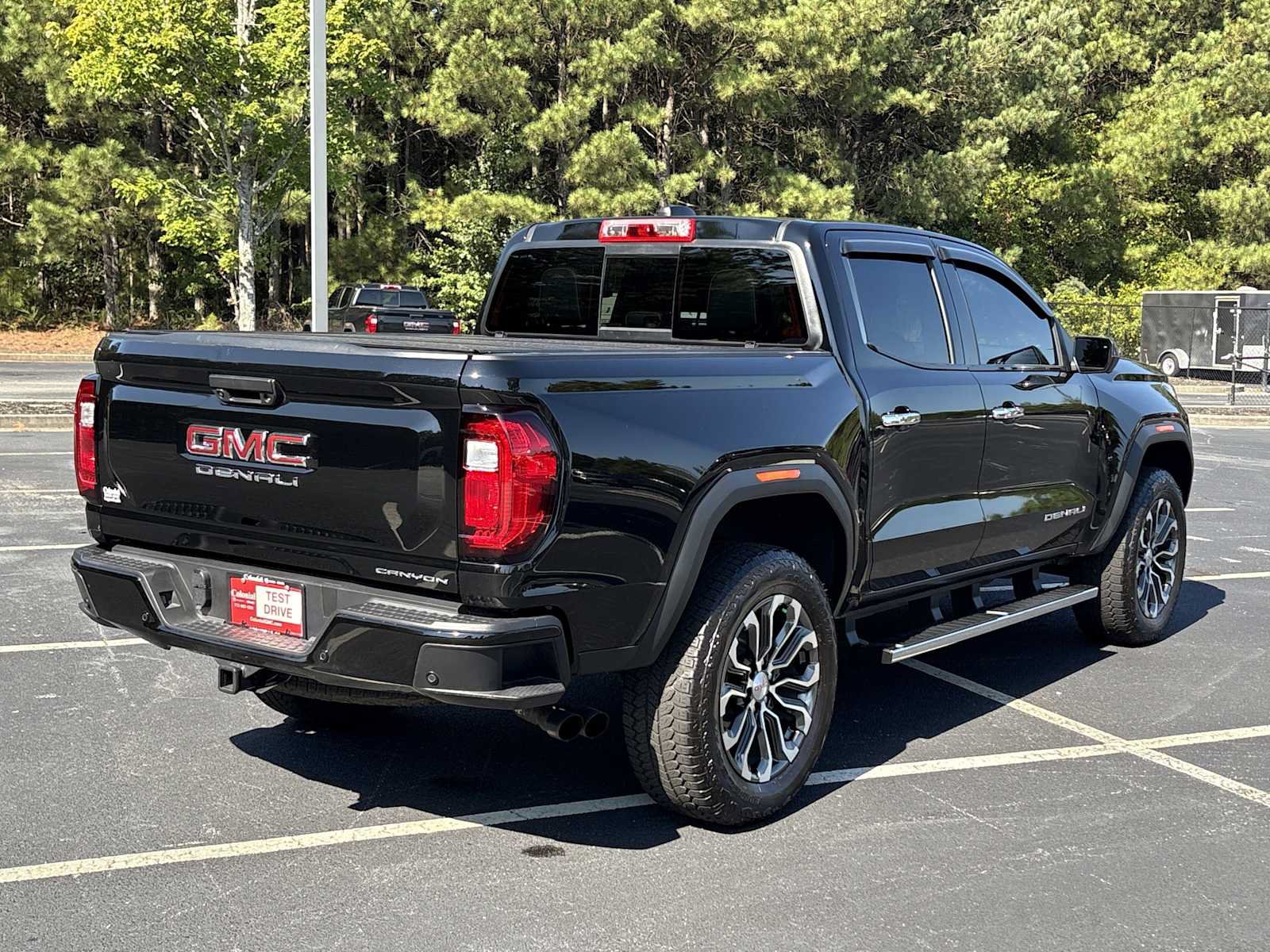 Used 2025 GMC Canyon Denali AWD/4WD image 21