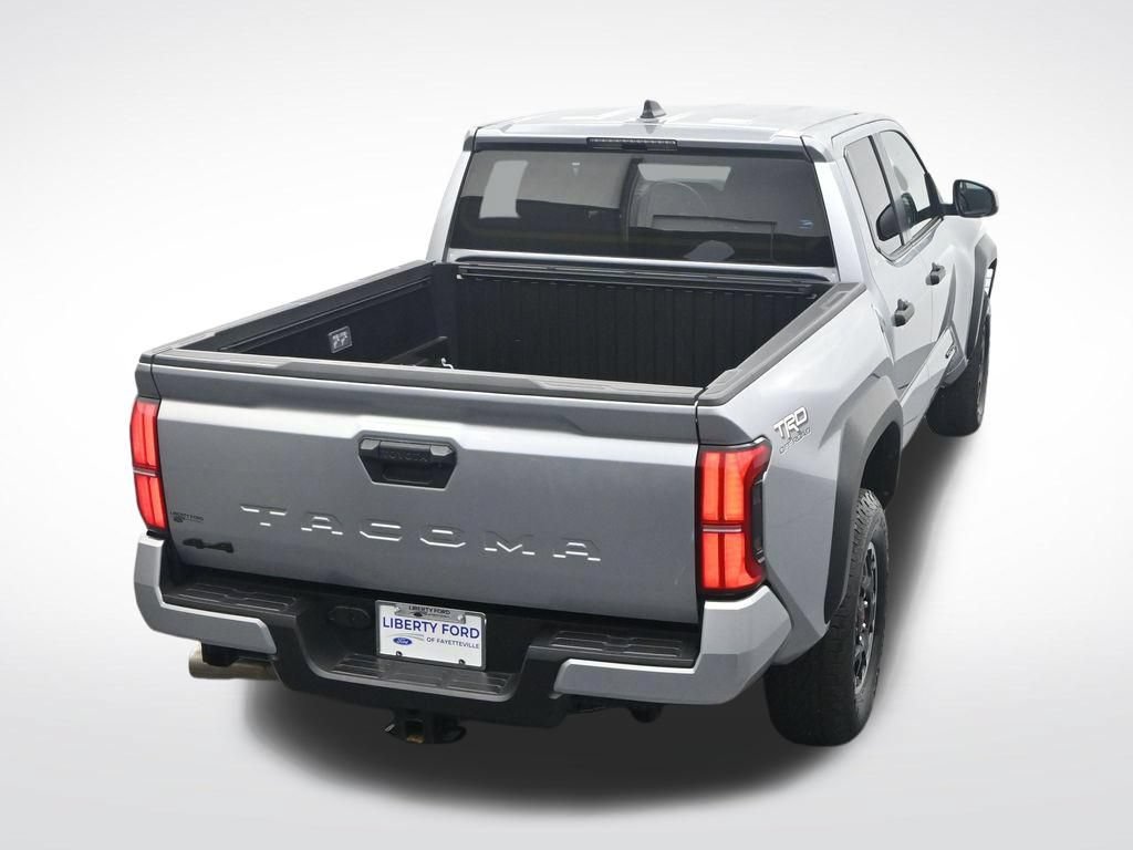 Used 2025 Toyota Tacoma TRD Off-Road AWD/4WD image 34