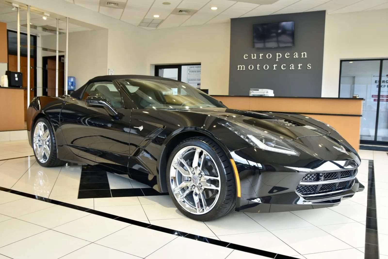 Used 2018 Chevrolet Corvette Stingray Convertible w/ 3LT Preferred Equipment Group