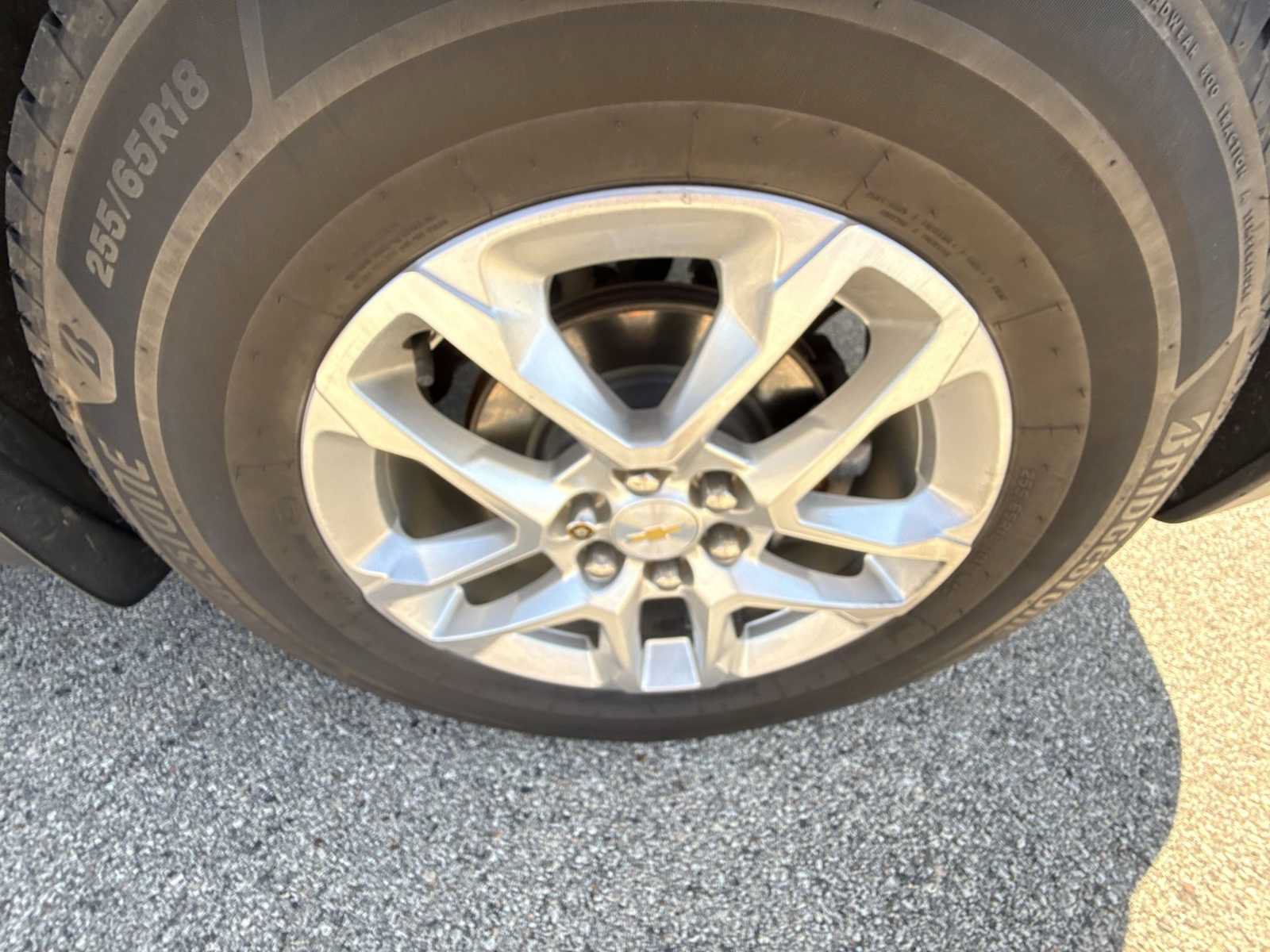 Certified 2018 Chevrolet Traverse LT FWD image 31