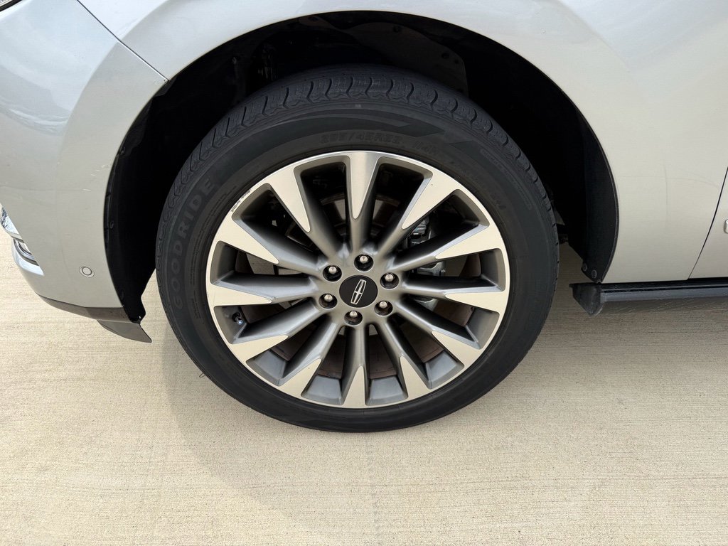 Used 2020 Lincoln Navigator Reserve image 31