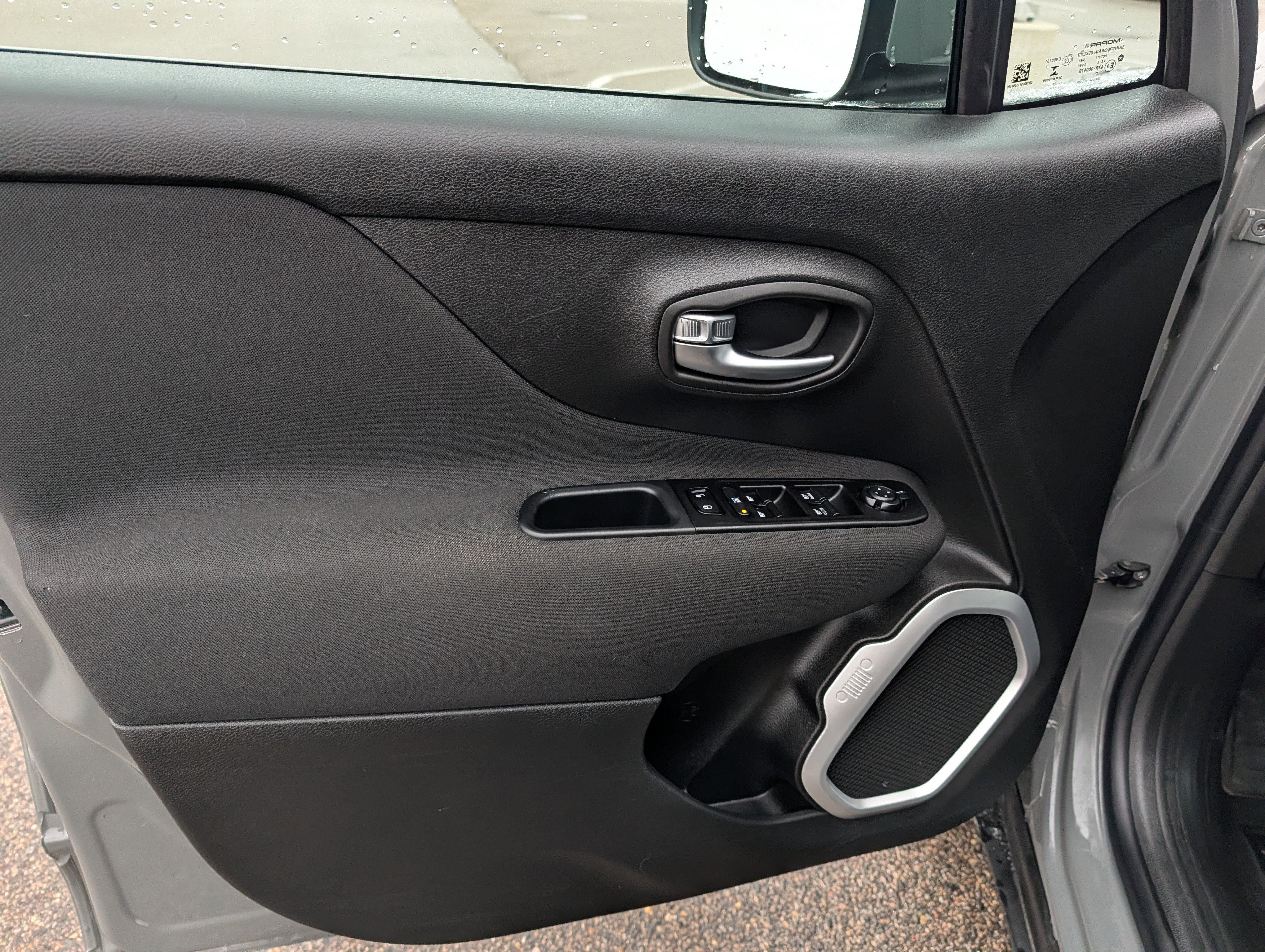 Used 2021 Jeep Renegade Latitude w/ Convenience Group image 22