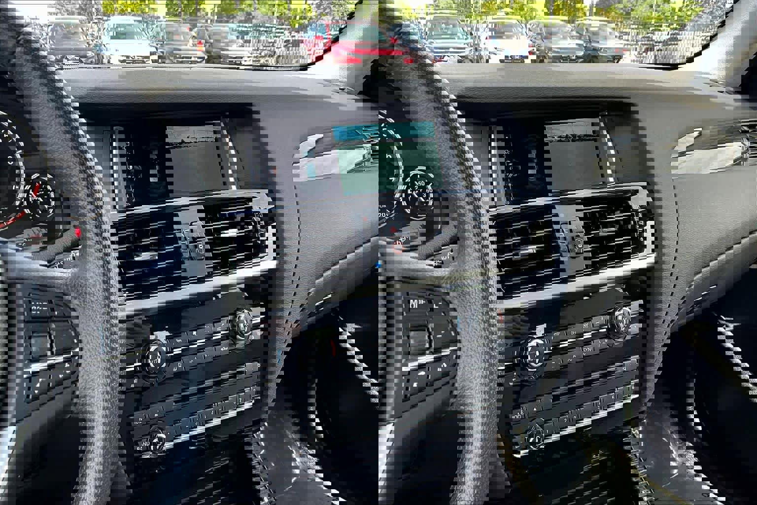 Used 2017 BMW X3 xDrive28i image 6