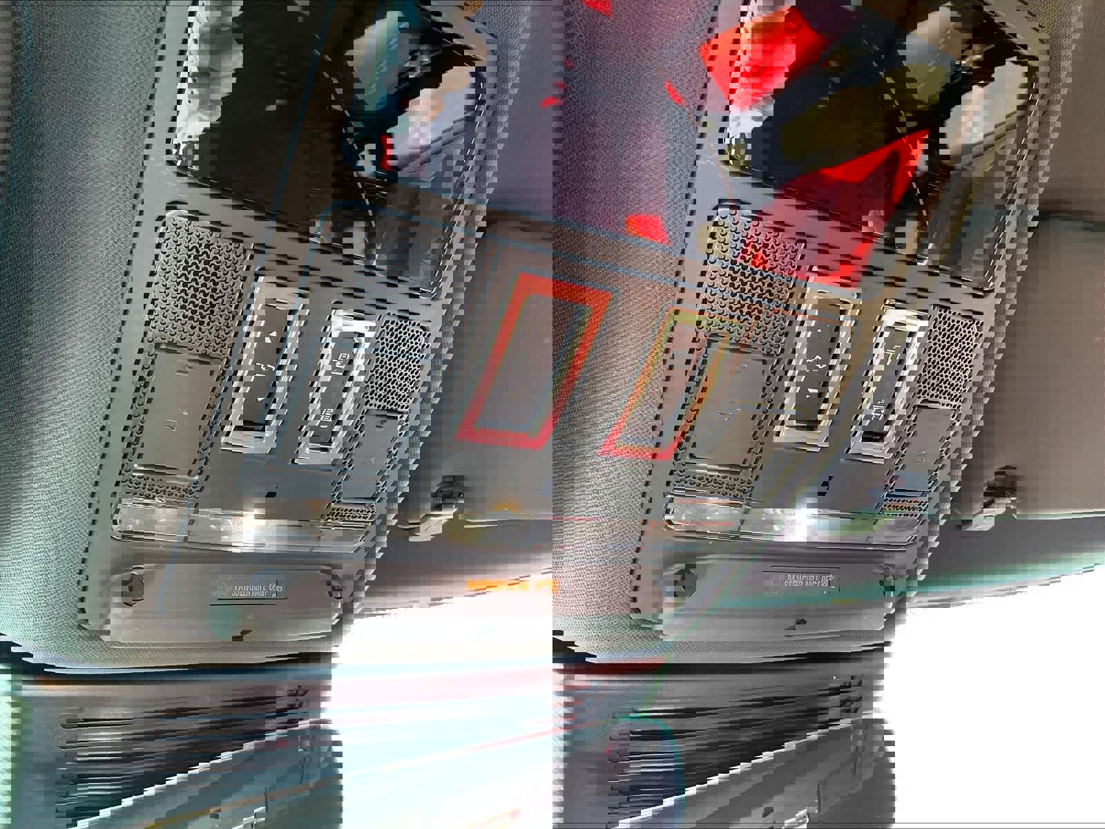 Used 2025 Jaguar F-PACE R-Dynamic S image 37