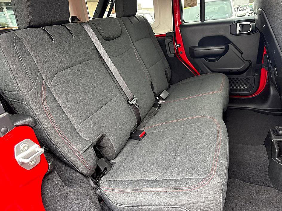 Used 2025 Jeep Wrangler Unlimited Rubicon image 21