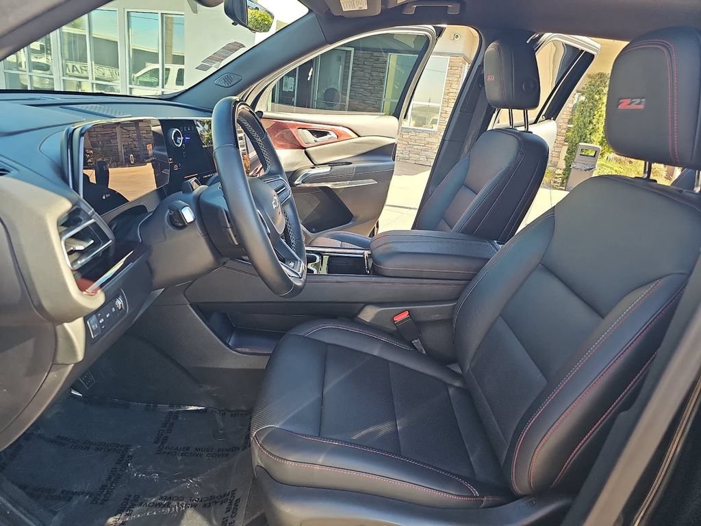 Used 2024 Chevrolet Traverse Z71 w/ Enhanced Driving Package AWD/4WD image 16