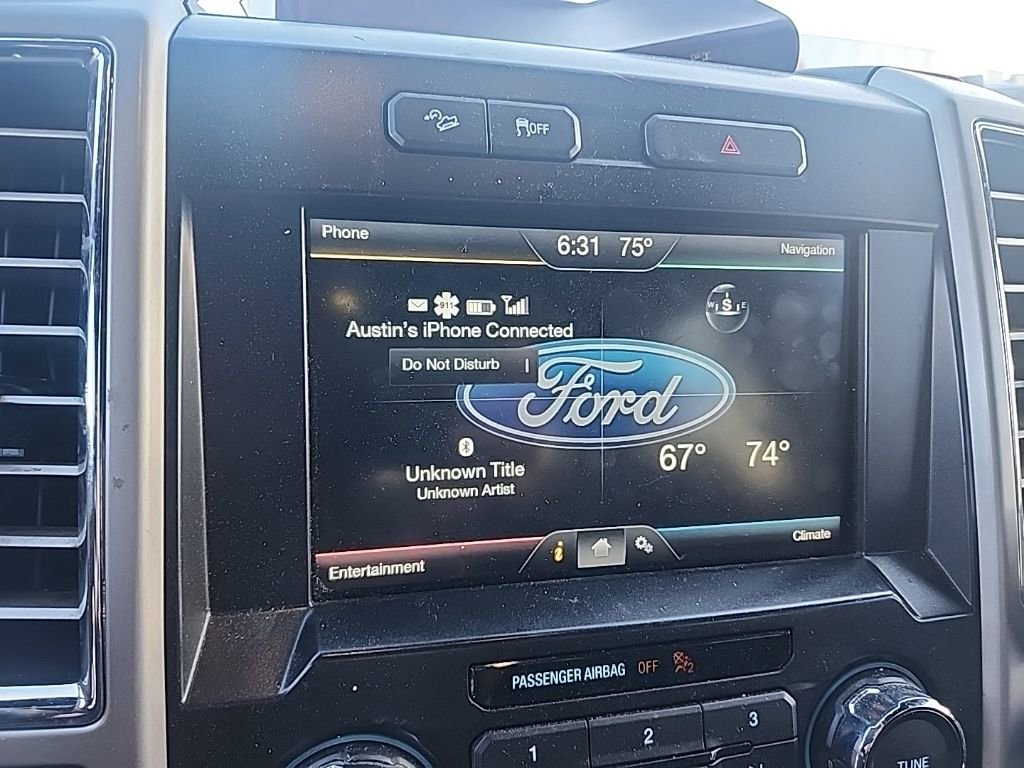 Used 2015 Ford F150 Lariat AWD/4WD image 4