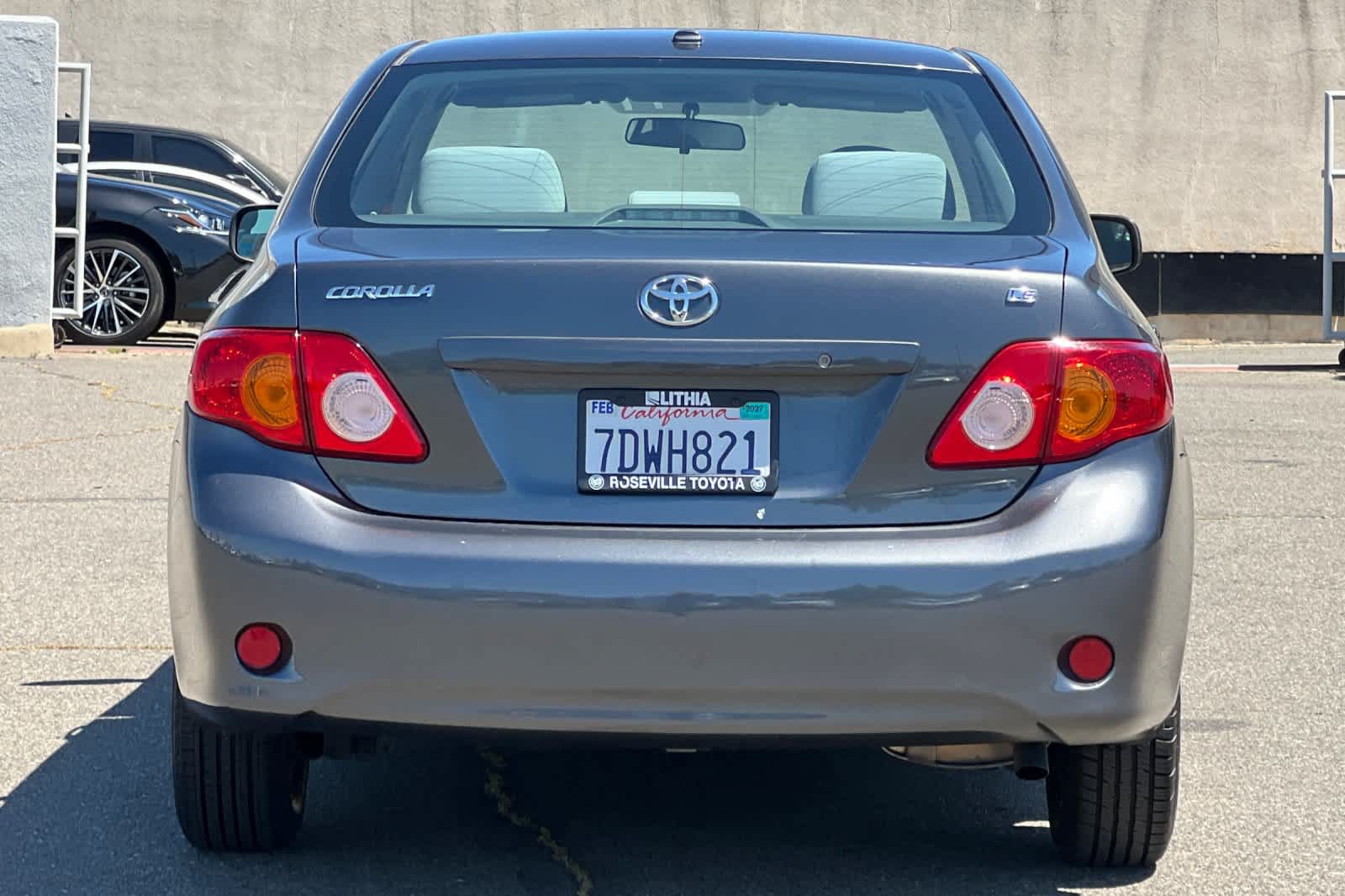 Used 2010 Toyota Corolla LE FWD image 8