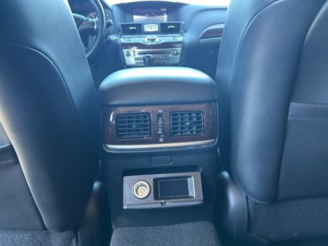 Used 2015 INFINITI Q70 L 3.7 AWD/4WD image 31