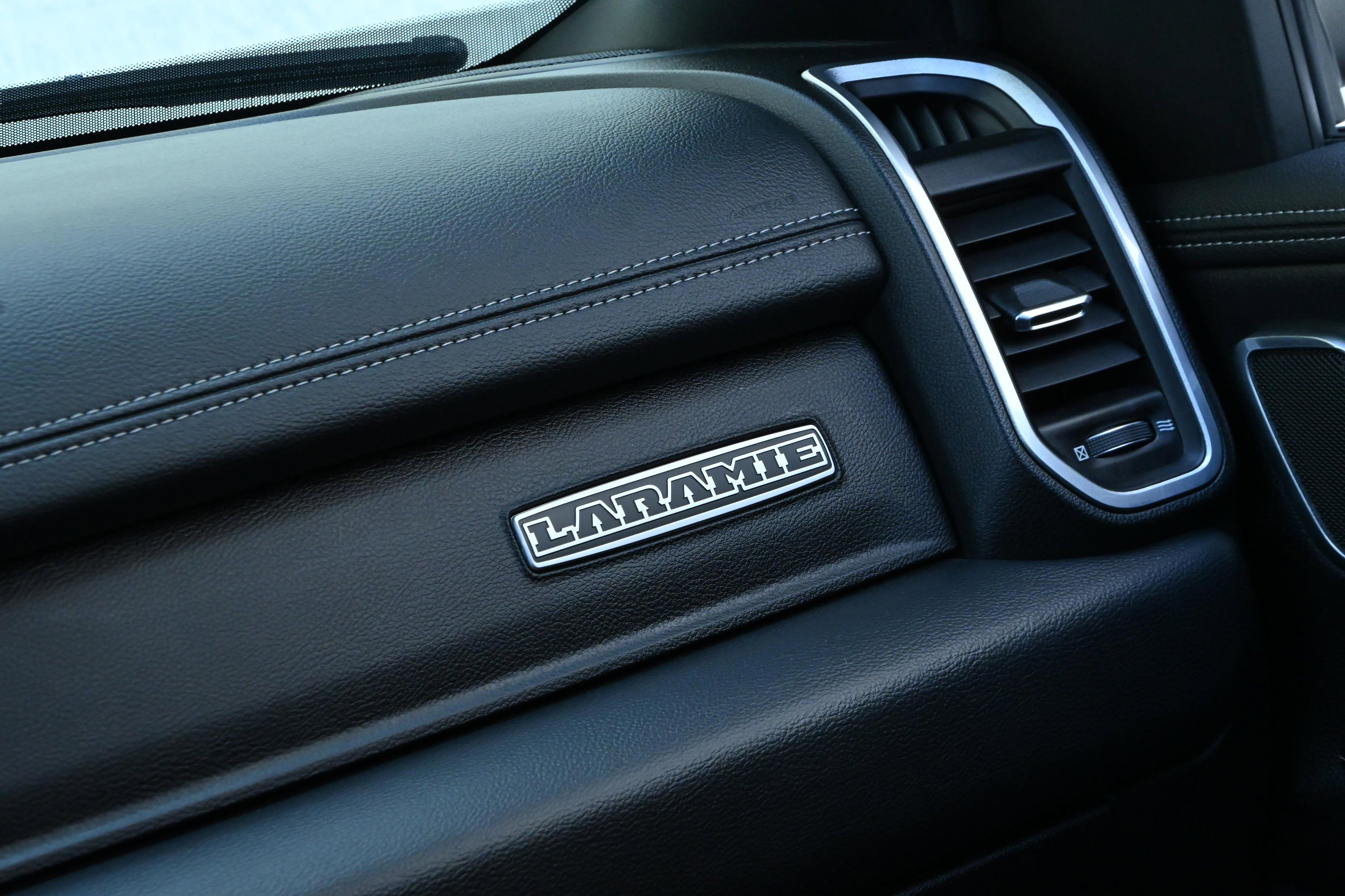 Used 2020 RAM 1500 Laramie AWD/4WD image 25