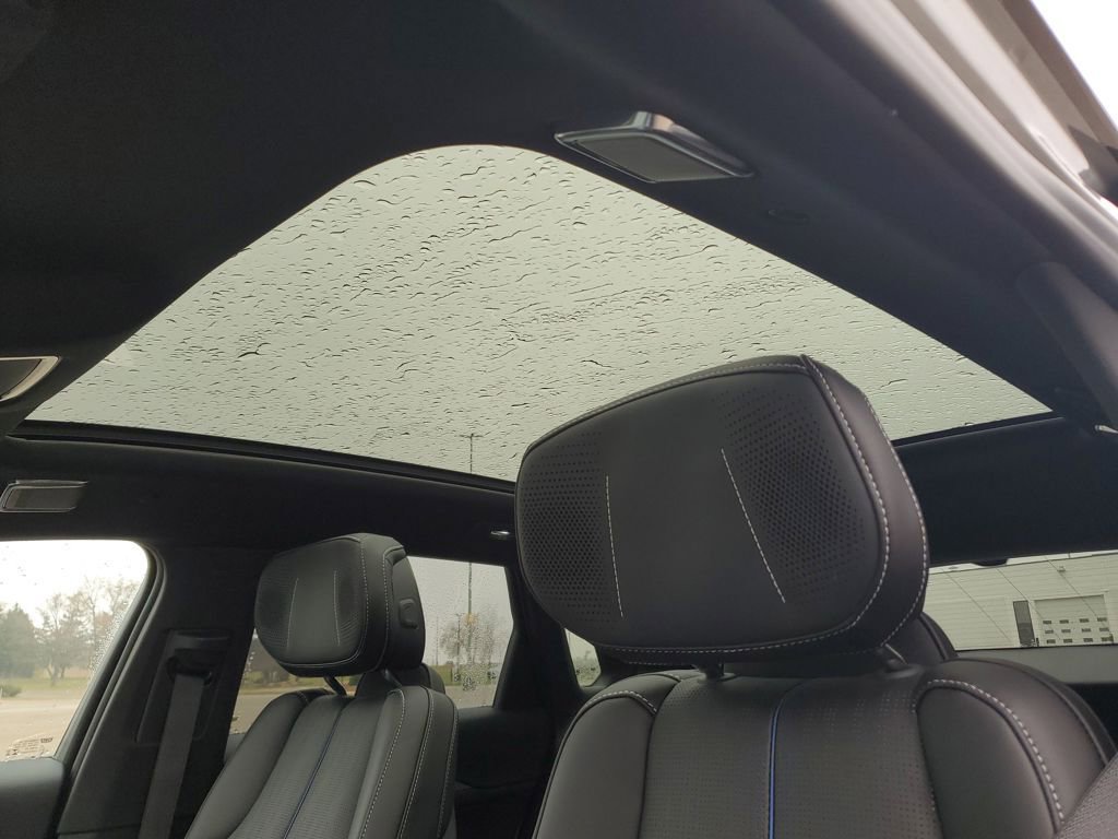 New 2026 Cadillac Lyriq Premium Sport image 18