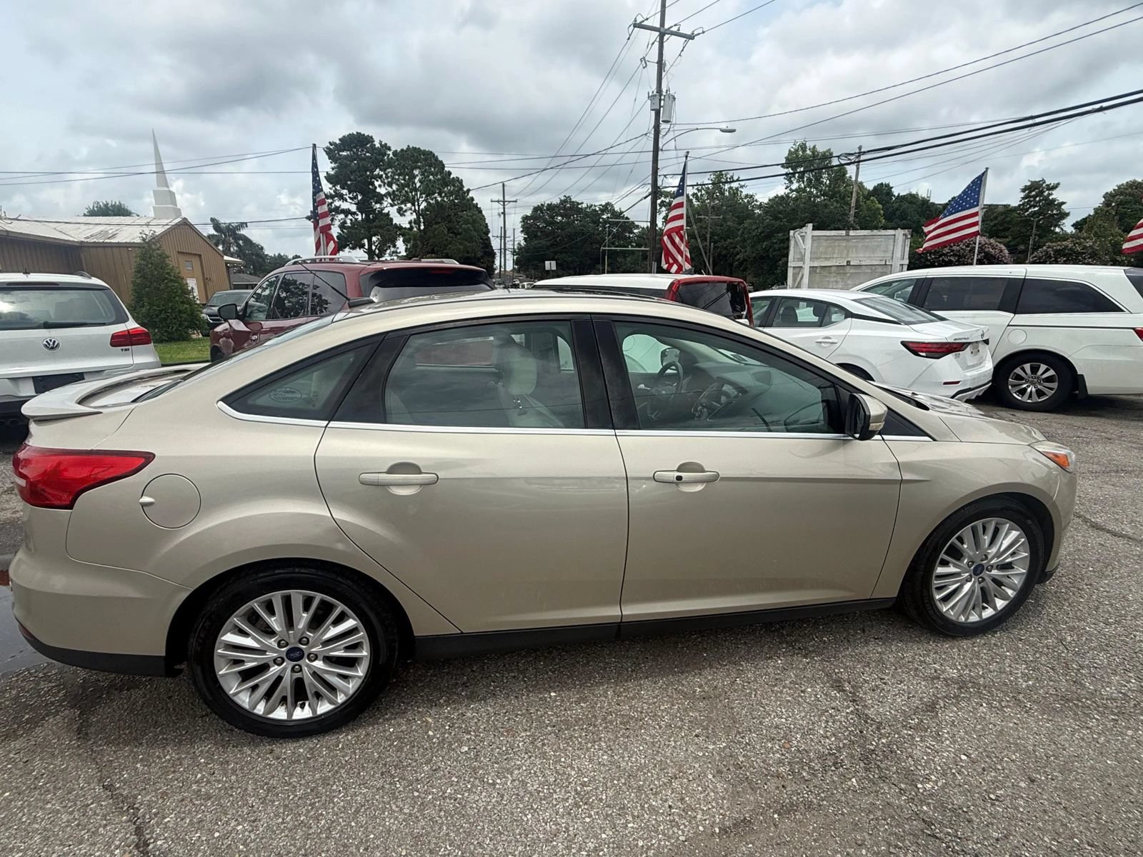 Used 2018 Ford Focus Titanium FWD image 4
