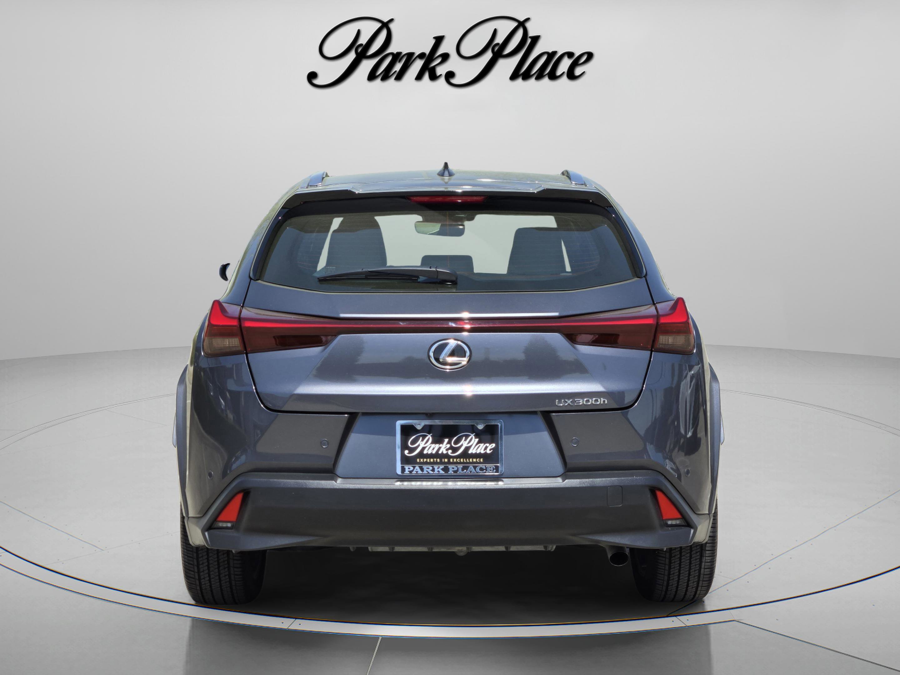 Certified 2025 Lexus UX 300h FWD w/ Accessory Package (Z1) image 4