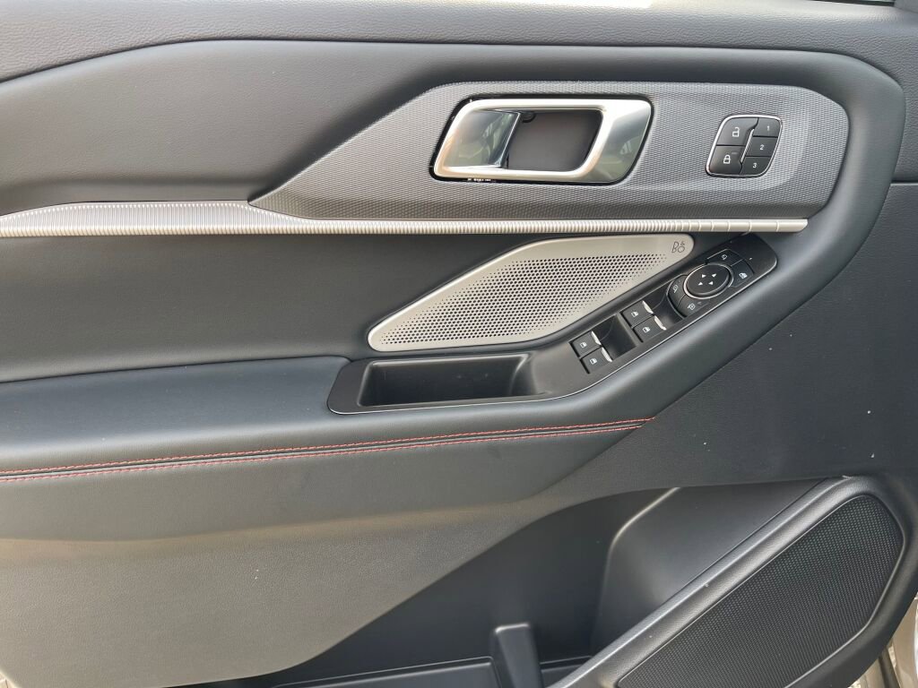 New 2026 Ford Explorer ST w/ Sun And Sound Package image 7