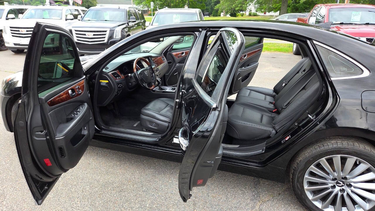 Used 2015 Hyundai Equus Signature RWD image 27