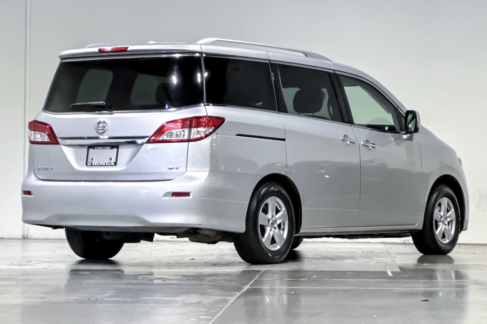 Used 2012 Nissan Quest SV FWD image 9