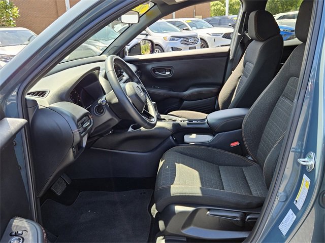 Used 2023 Honda HR-V Sport image 5