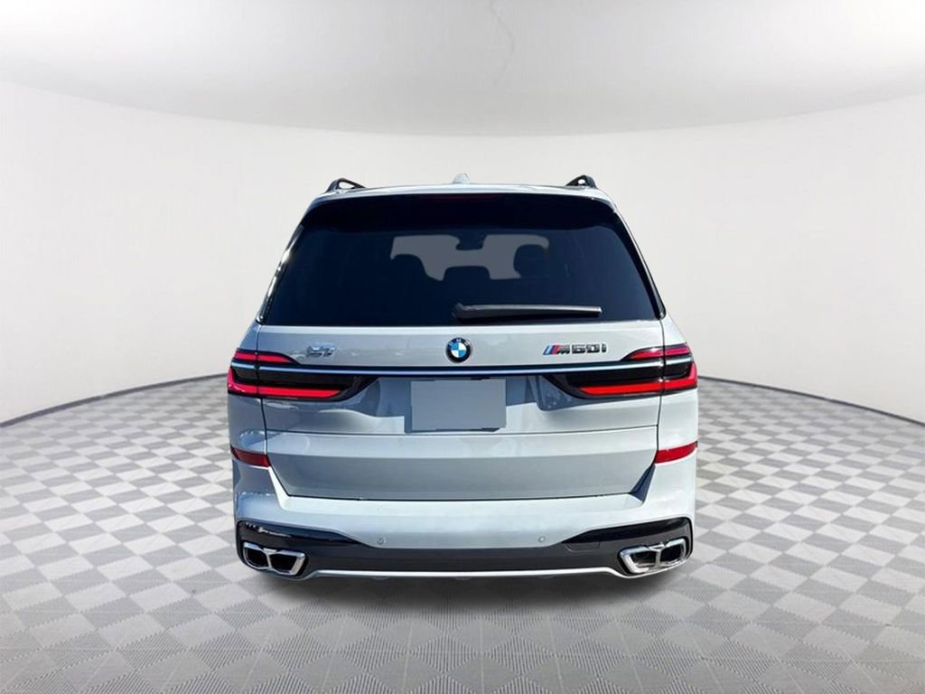 New 2026 BMW X7 M60i image 6