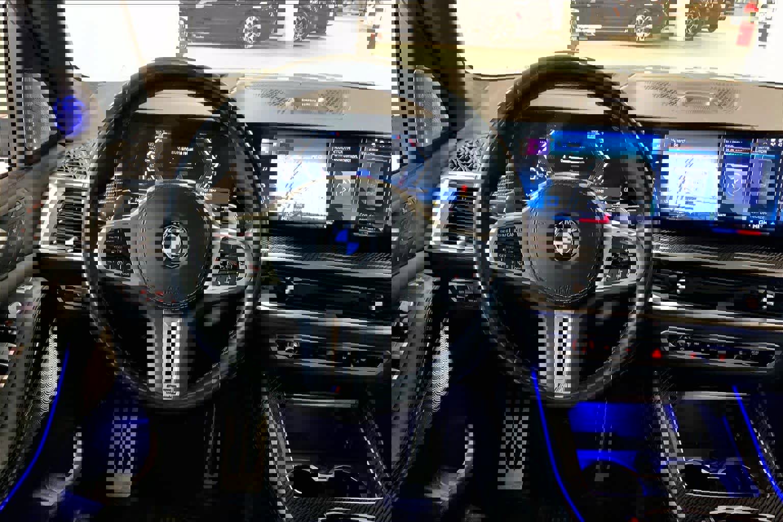 Used 2023 BMW X7 M60i w/ Executive Package AWD/4WD image 6