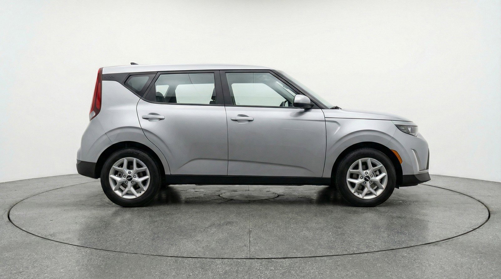 Used 2025 Kia Soul LX w/ LX Technology Package image 9