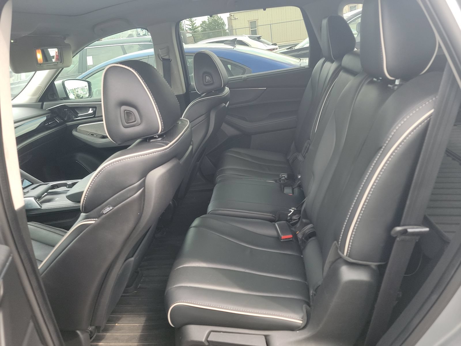 Used 2022 Acura MDX w/ Advance Package AWD/4WD image 13