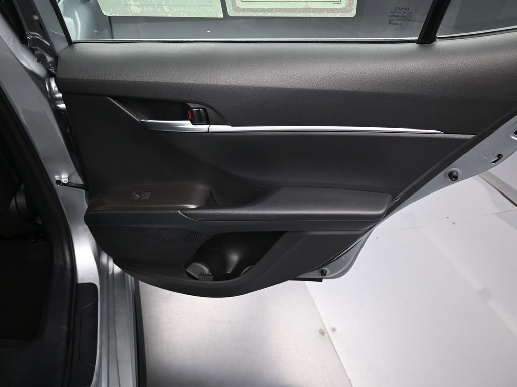 Certified 2023 Toyota Camry SE FWD image 32