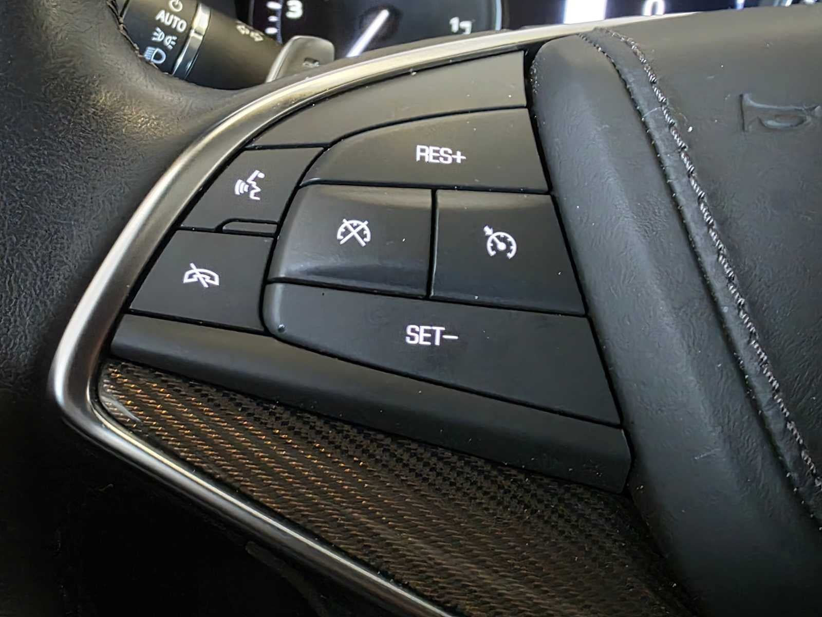 Used 2024 Cadillac XT5 Sportv w/ Platinum Package AWD/4WD image 32