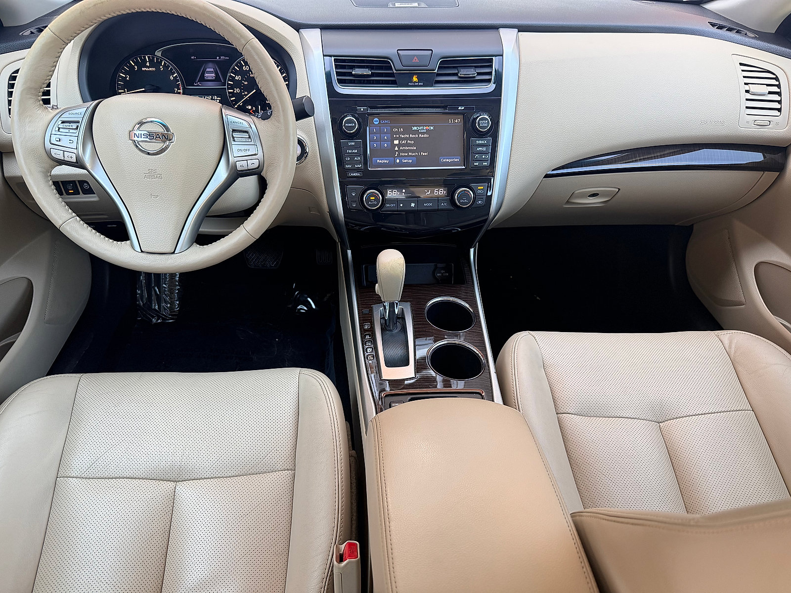 Used 2015 Nissan Altima 2.5 SL w/ Technology Package FWD image 12