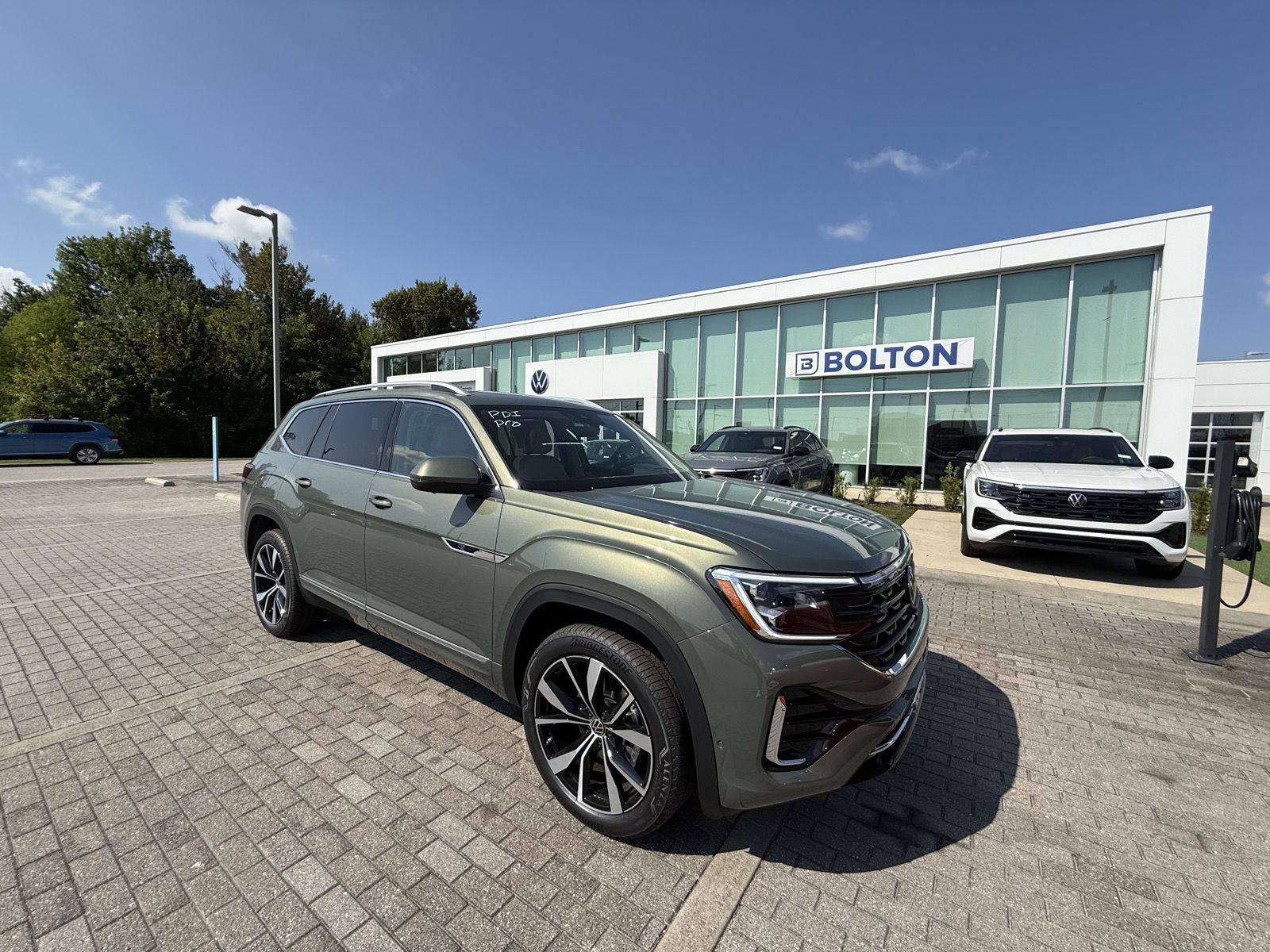 New 2026 Volkswagen Atlas SEL Premium R-Line image 3