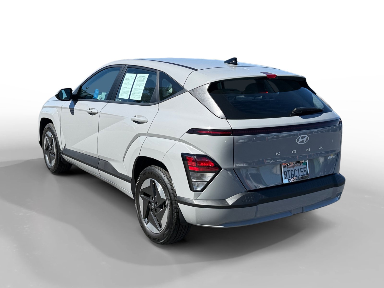 Certified 2025 Hyundai Kona SE FWD image 3
