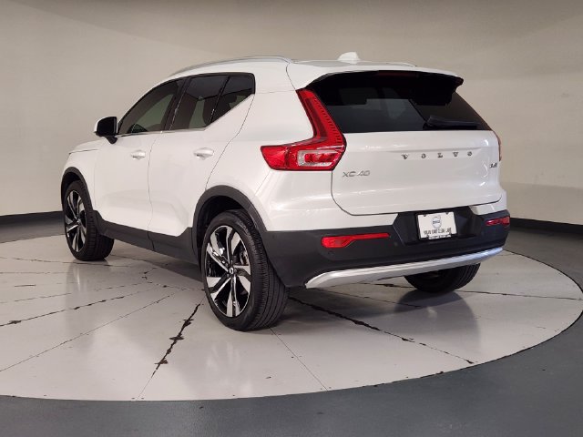 Used 2023 Volvo XC40 B5 Ultimate w/ Protection Package Premier AWD/4WD image 6