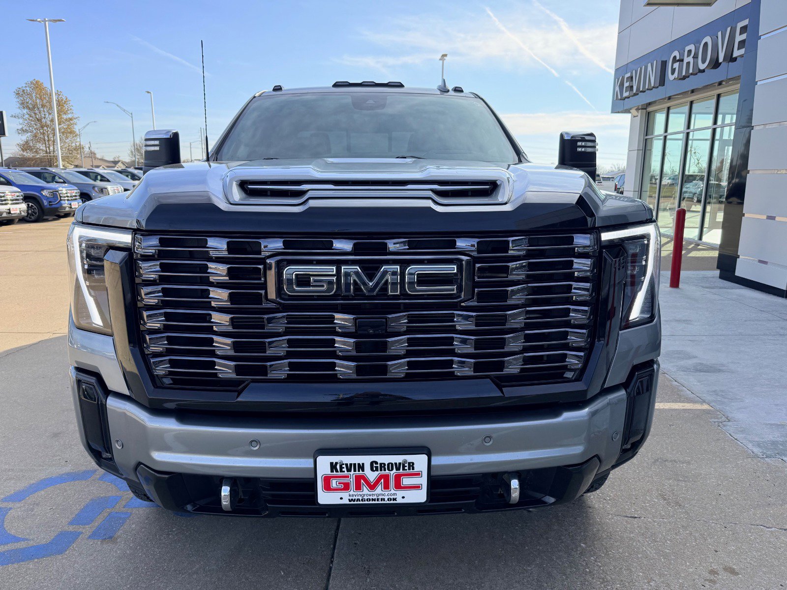 Certified 2025 GMC Sierra 3500 Denali Ultimate image 2