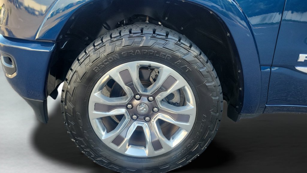 Used 2024 RAM 1500 Limited w/ Body Color Bumper Group AWD/4WD image 24