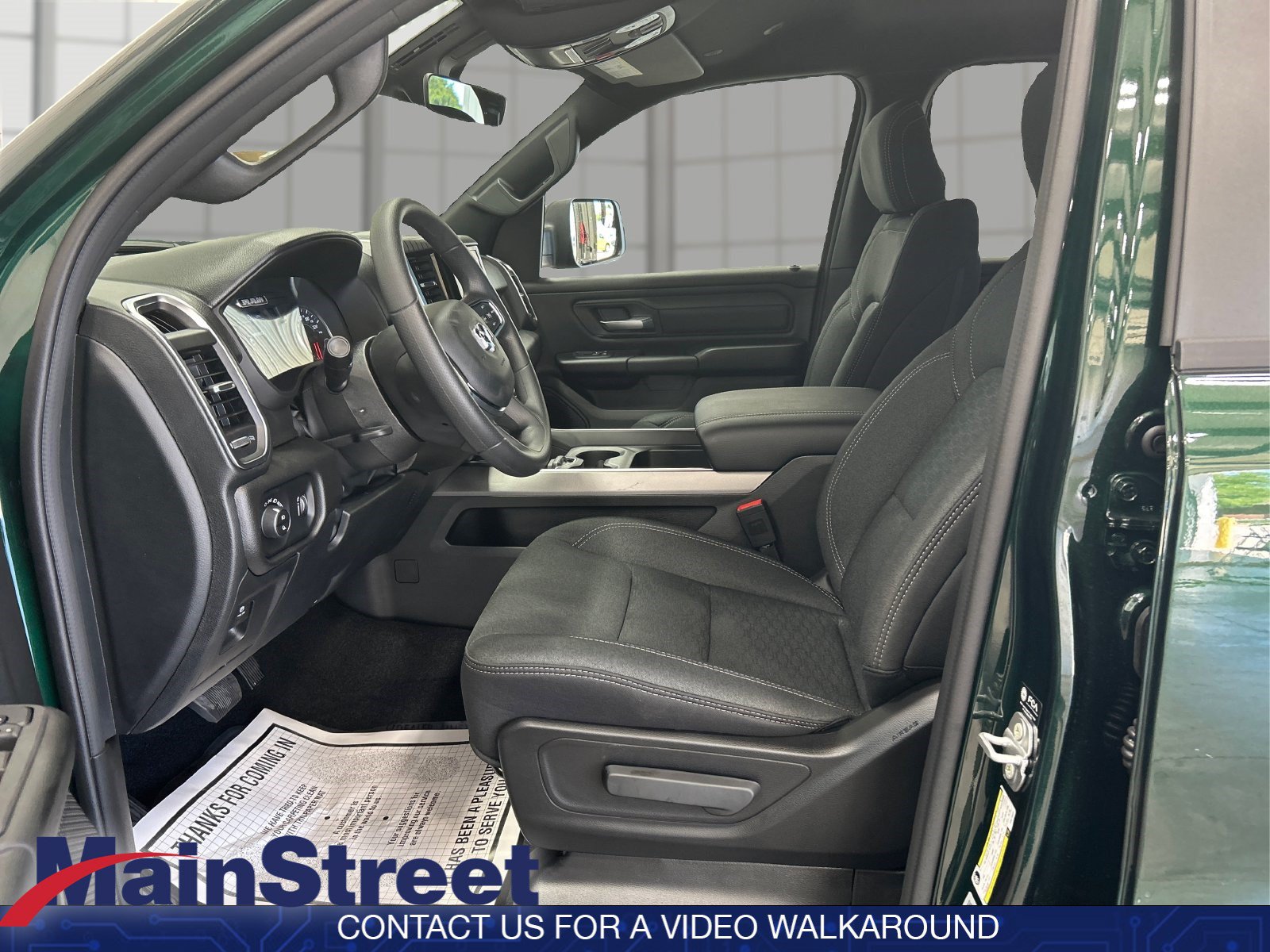 Used 2026 RAM 1500 Express AWD/4WD image 9