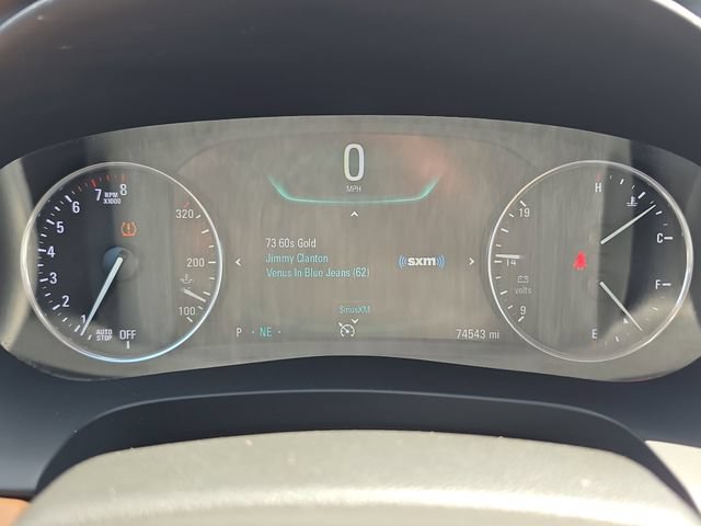 Used 2017 Buick LaCrosse Essence FWD image 21