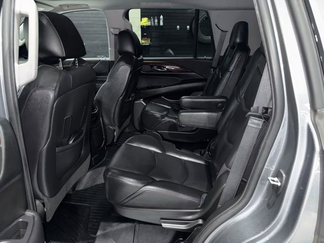 Used 2019 Cadillac Escalade Premium Luxury image 15