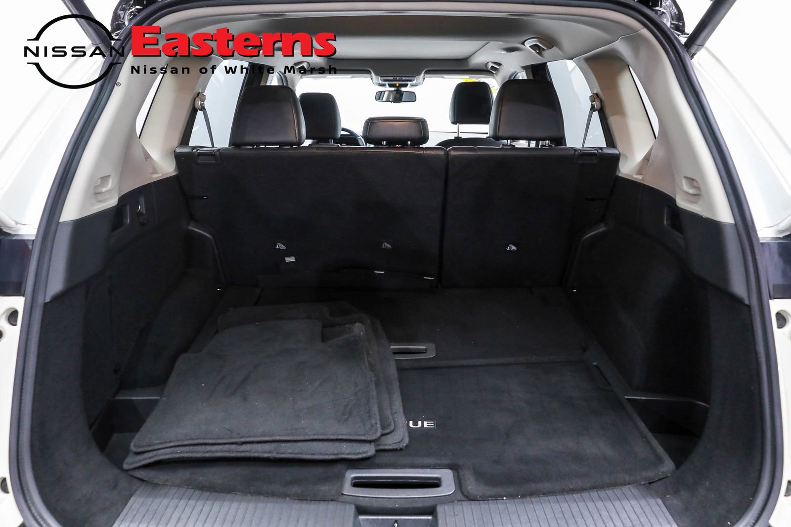 Used 2021 Nissan Rogue Platinum image 12