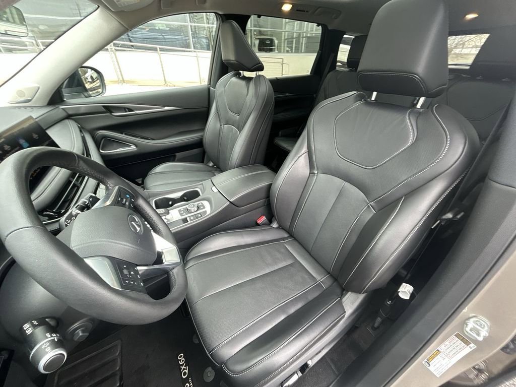Certified 2025 INFINITI QX60 Luxe image 15