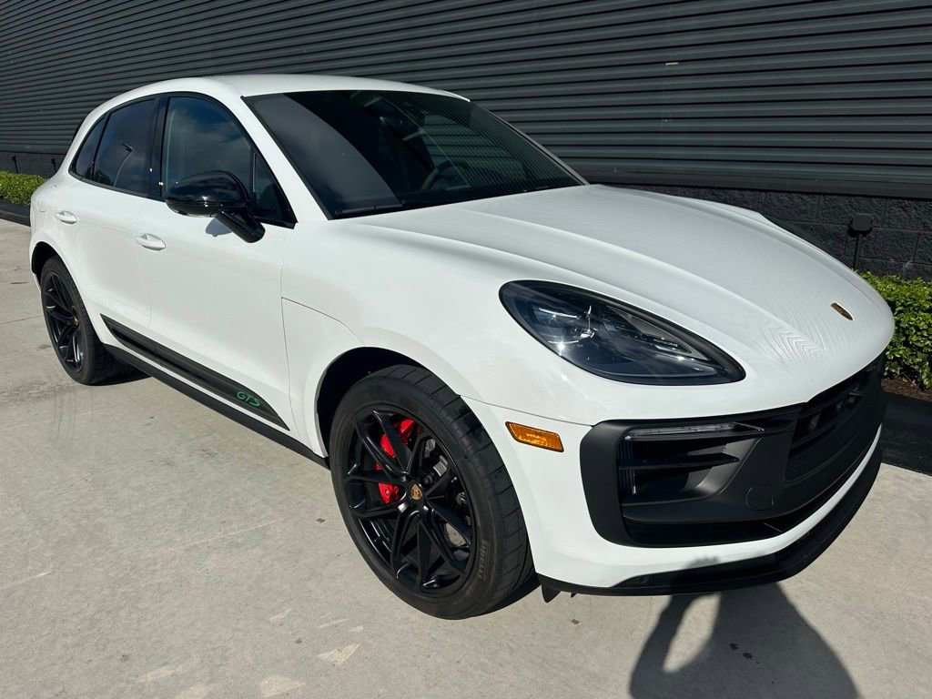 Certified 2026 Porsche Macan GTS image 11