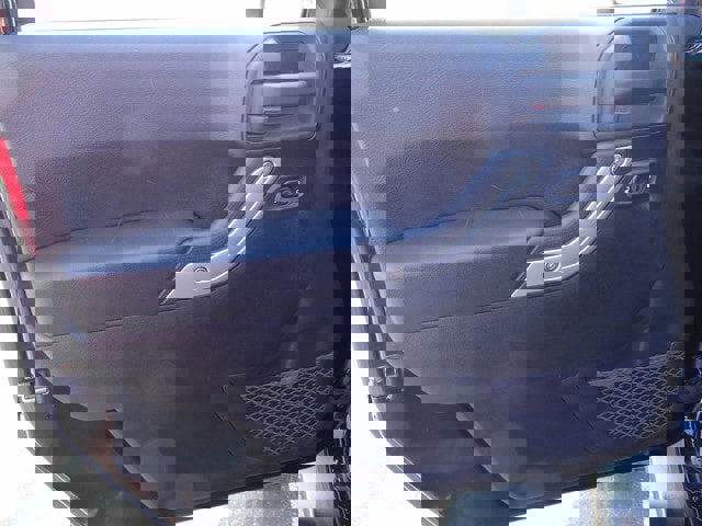 Used 2015 Jeep Wrangler Unlimited Rubicon w/ Connectivity Group image 18