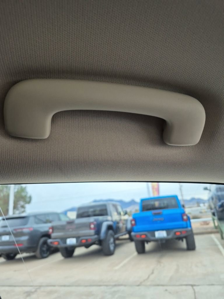 Used 2020 Chrysler 300 Touring w/ Sport Appearance Package image 42