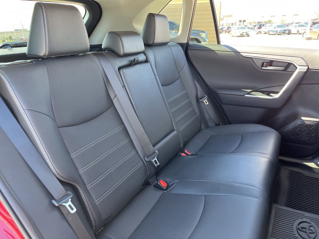 Used 2024 Toyota RAV4 Limited image 28