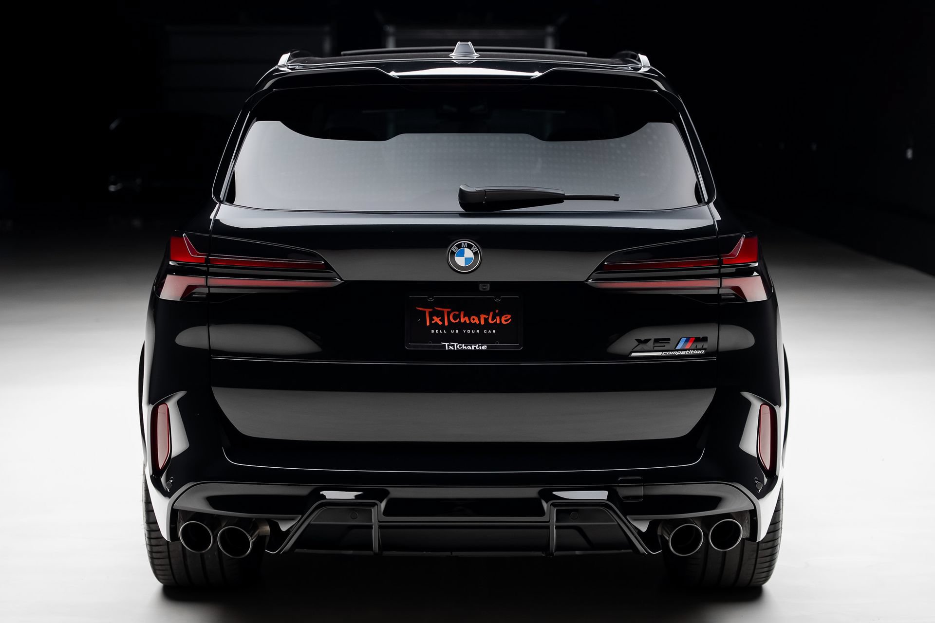 Used 2024 BMW X5 M Competition w/ Executive Package AWD/4WD image 27