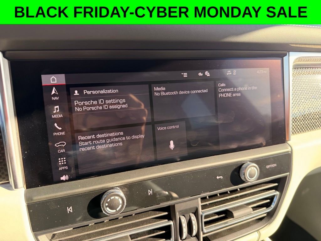 Used 2024 Porsche Macan GTS image 17