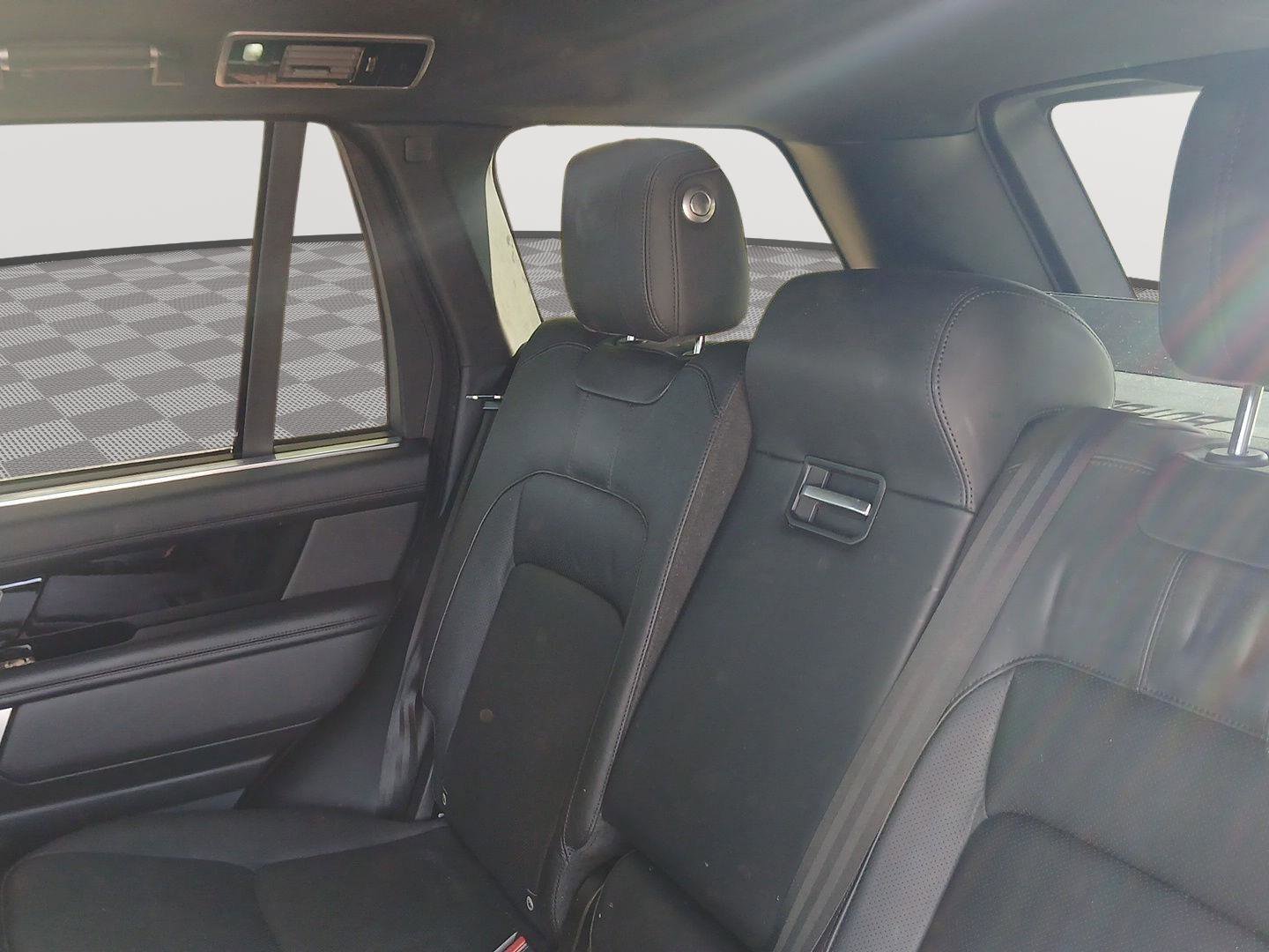 Used 2018 Land Rover Range Rover Long Wheelbase Supercharged image 24