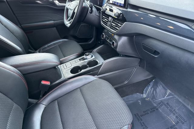 Used 2025 Ford Escape ST-Line FWD image 19